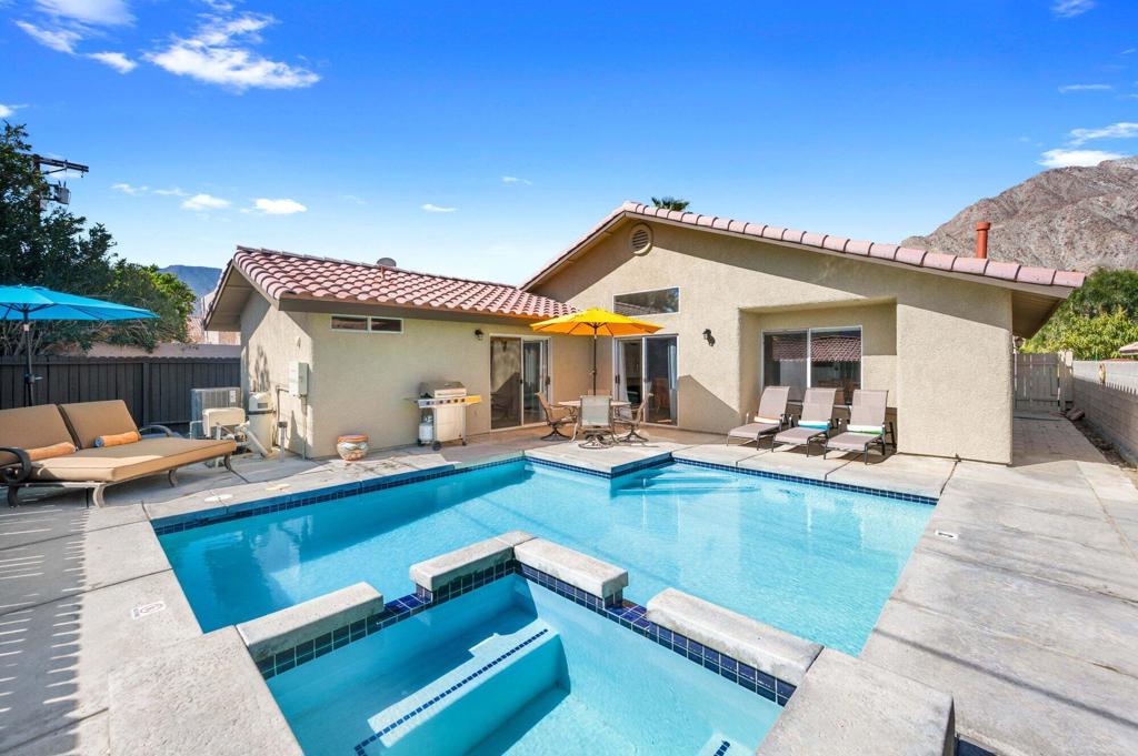 53420 Avenida Juarez