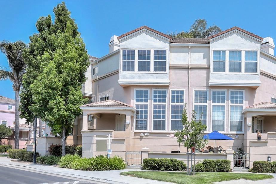 406 Terra Mesa Way