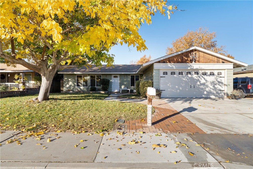 42901 Willow West Court