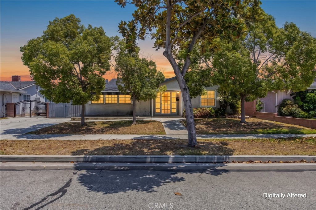 8082 San Heron