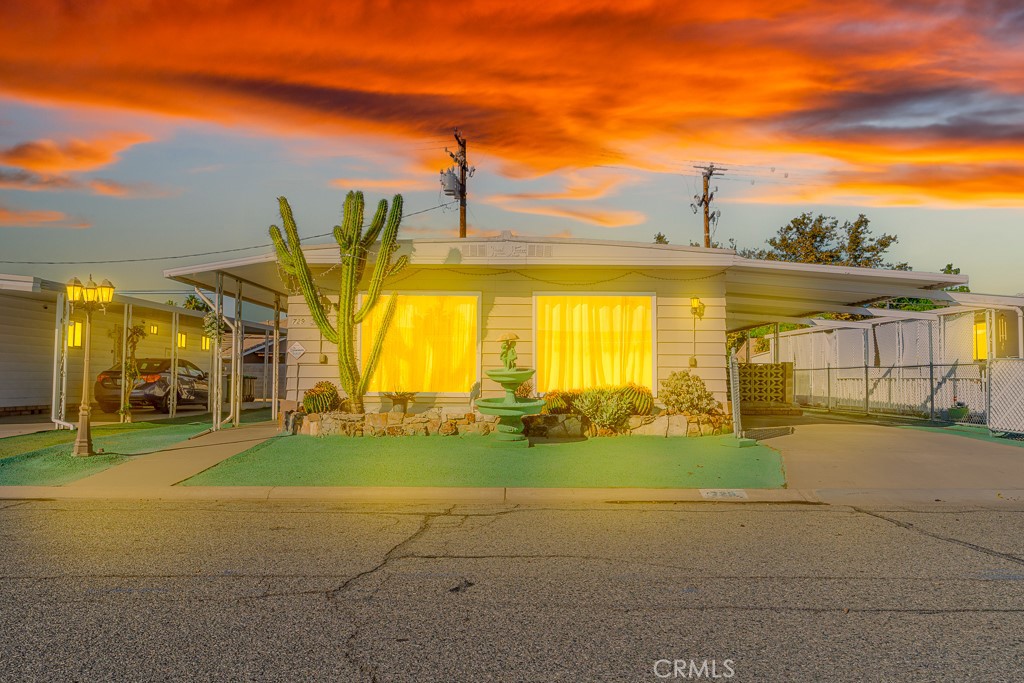 729 Santa Teresa Way
