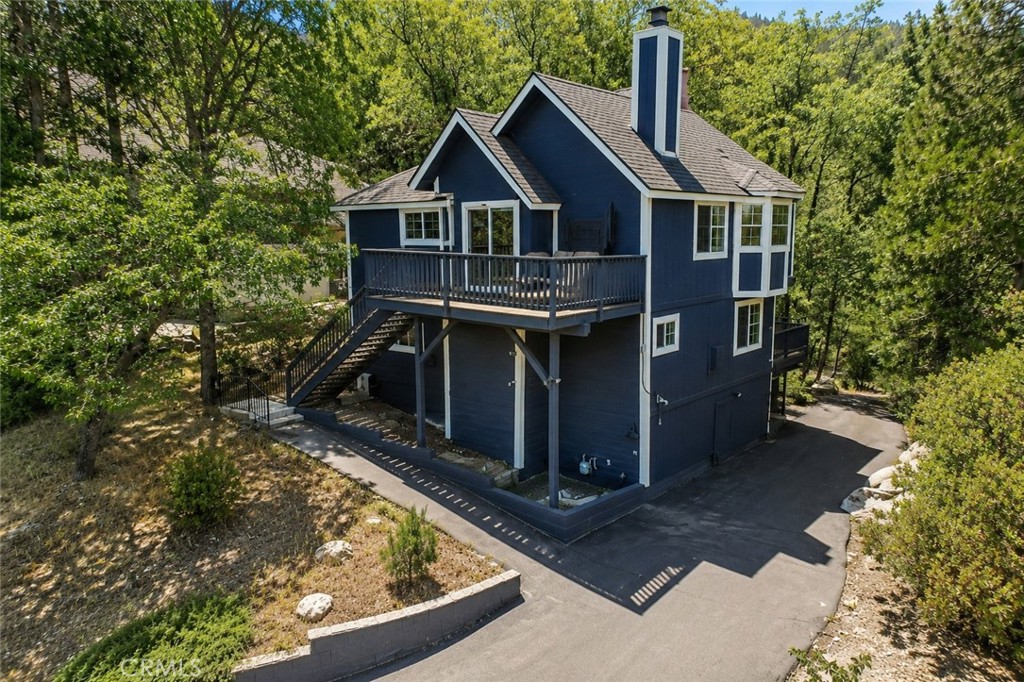28833 Manitoba Drive