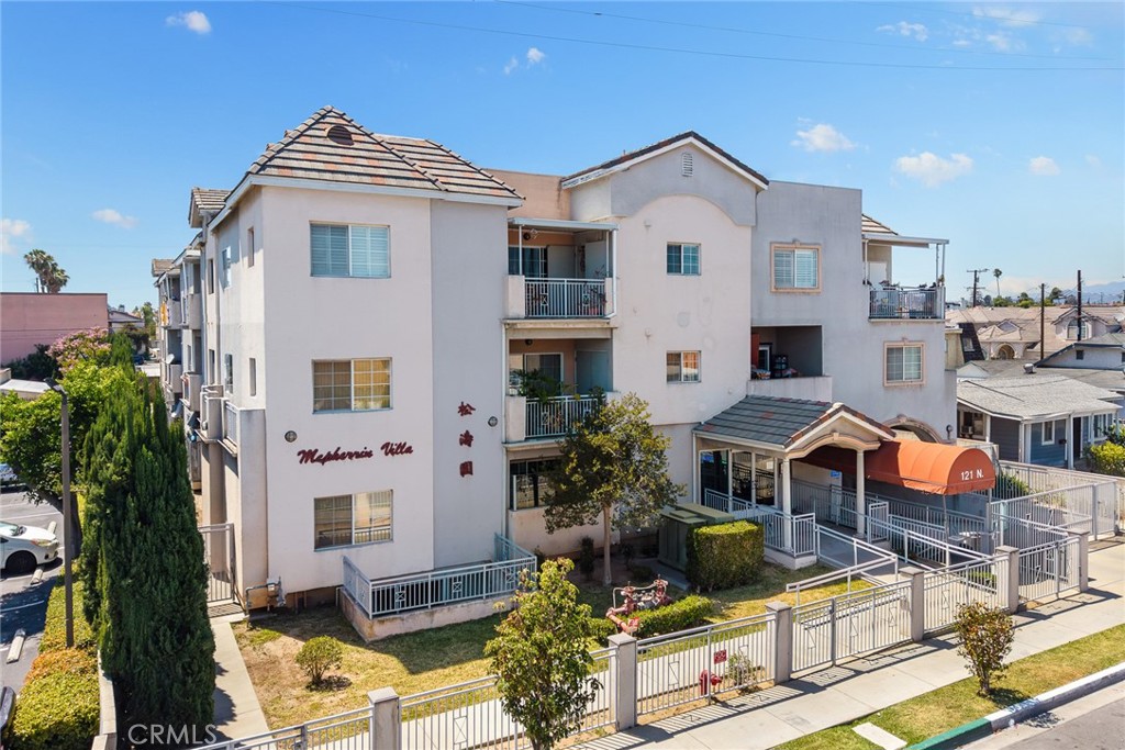 121 N Mcpherrin Avenue 105