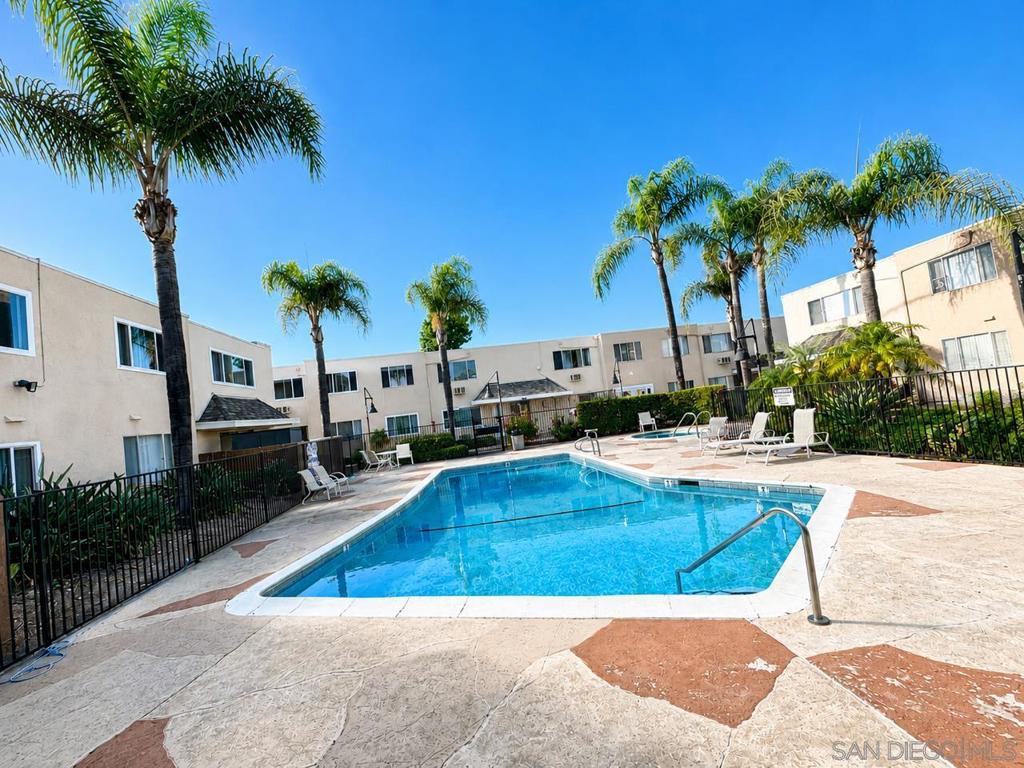 455 Ballantyne St 21