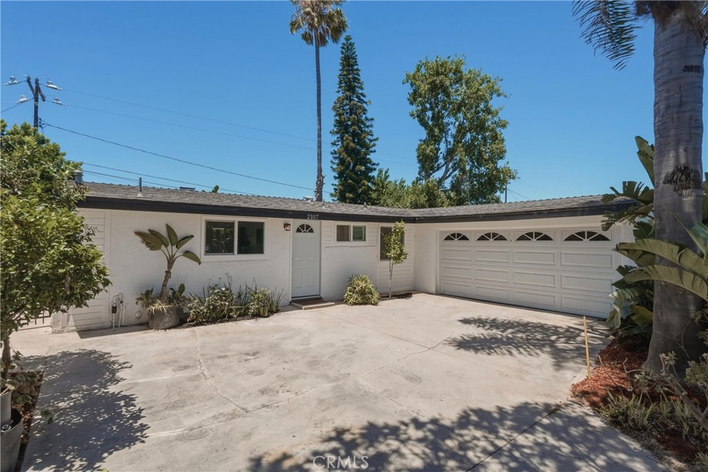 2107 Pomona