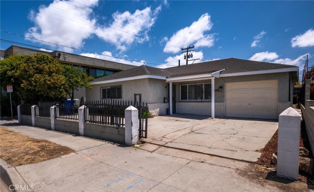 3128 W 147th
