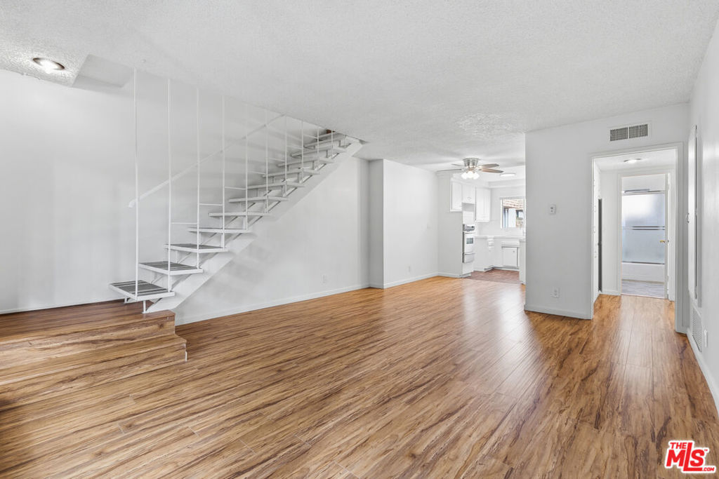 2332 S Beverly Glen Boulevard 5