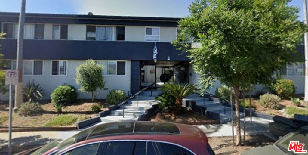 4800 August Street 11