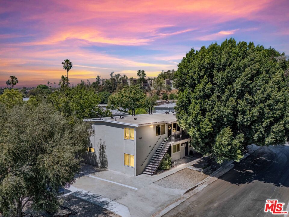 5745 Arroyo Drive