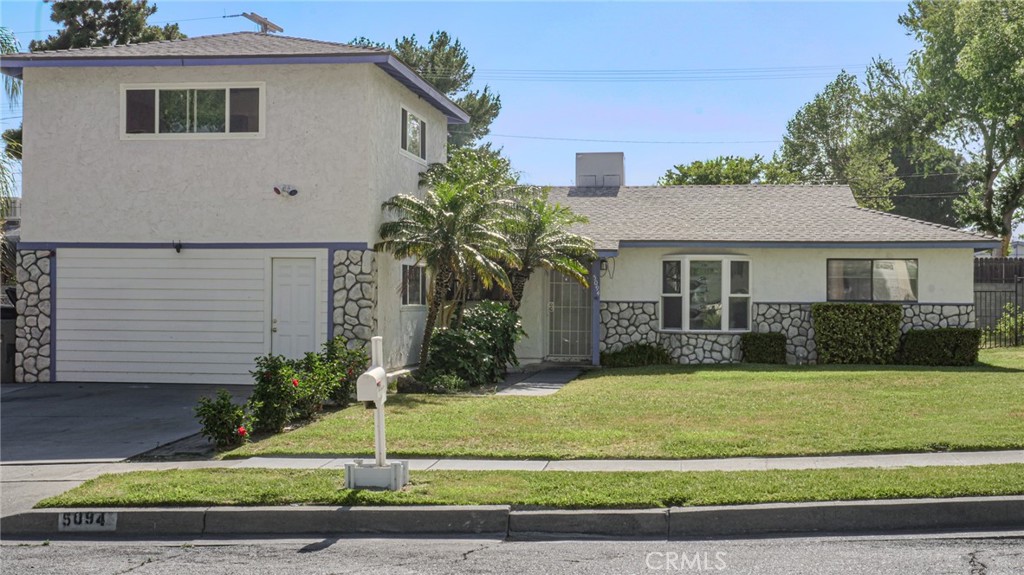 5094 N Crescent Street