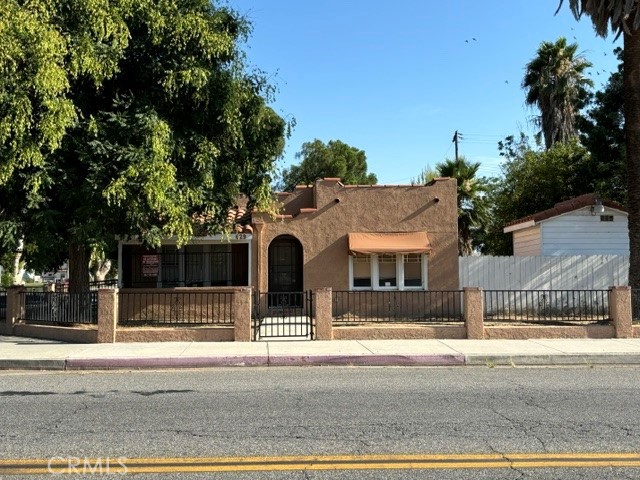 629 E Latham Avenue