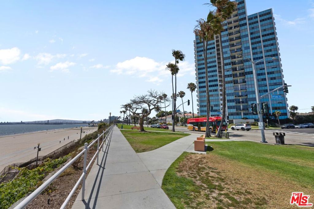 2999 E Ocean Boulevard 210