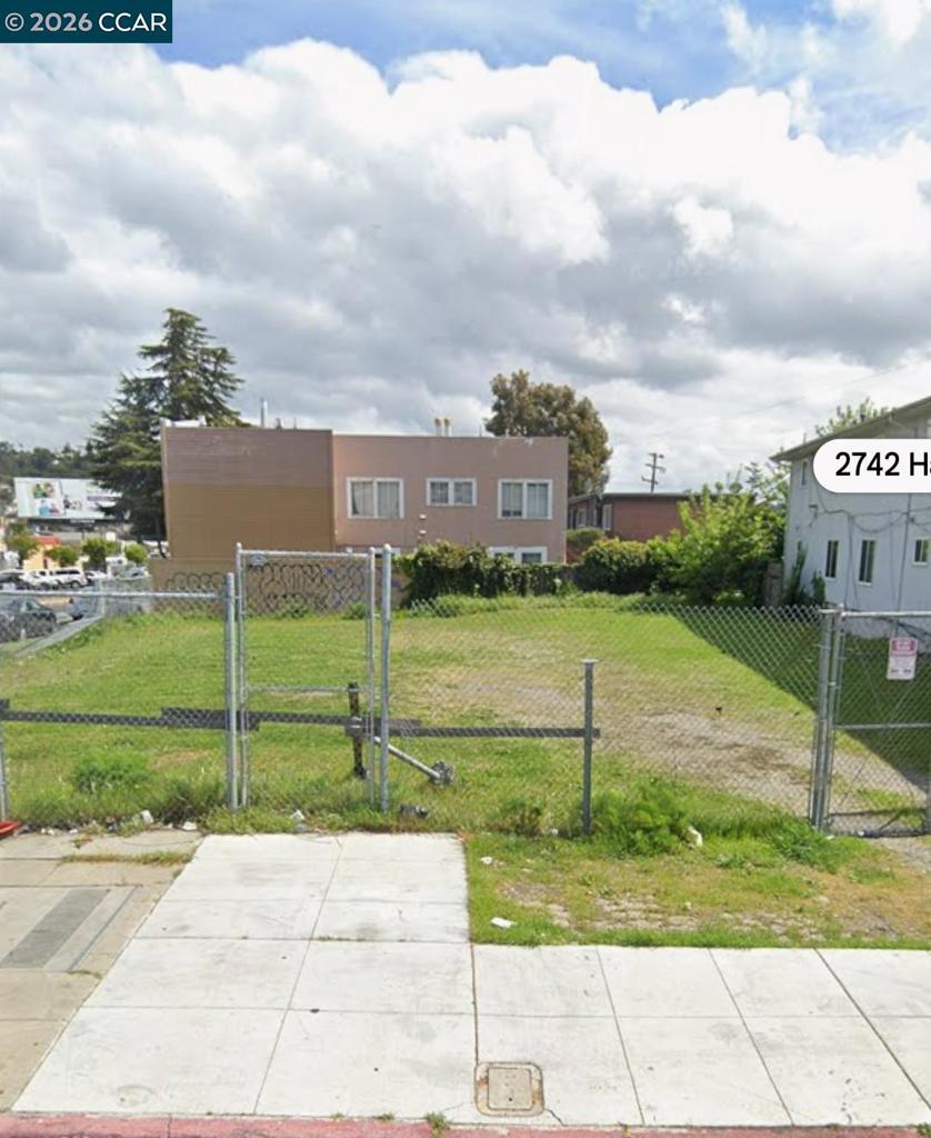 2742 W Havenscourt BLVD