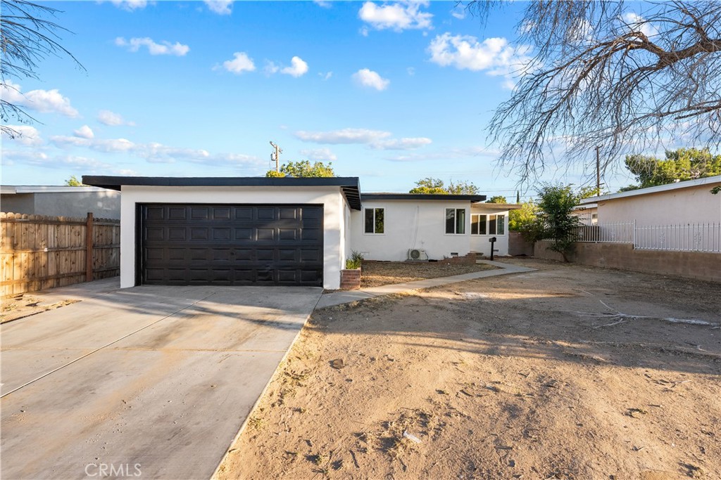 1814 E Avenue Q11