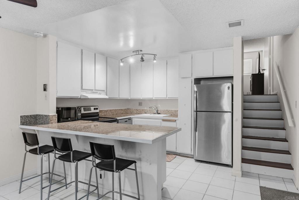 4545 Collwood Boulevard 39