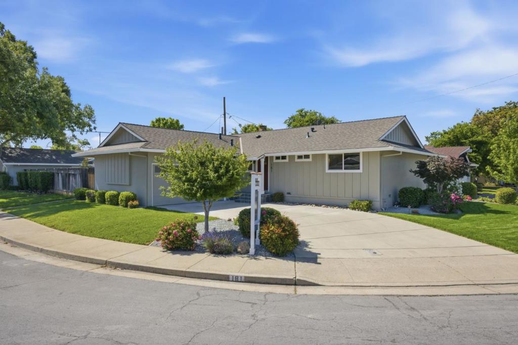 181 Warwick Drive