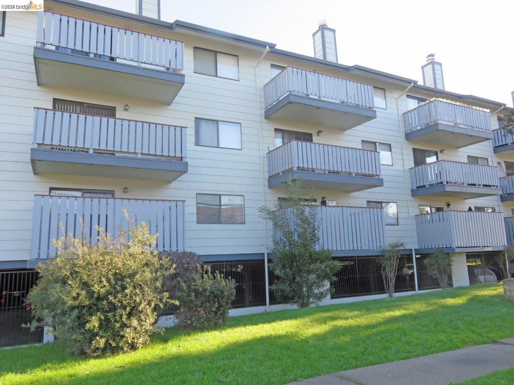 325 Valle Vista Ave 117
