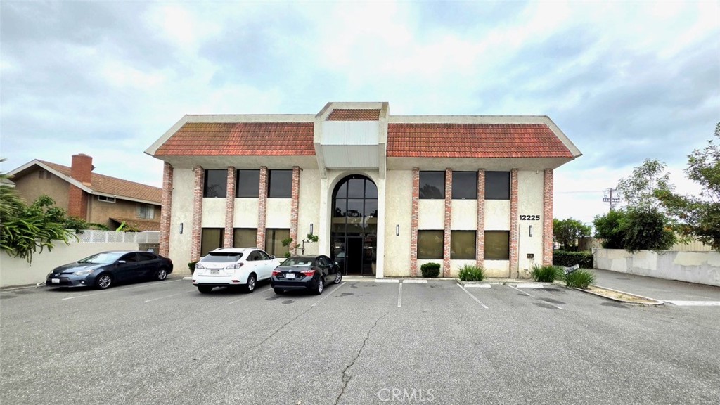 12225 South Street 104