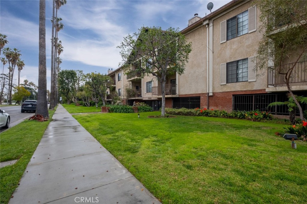 17522 Sherman Way 202