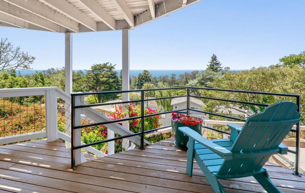 442 Vista Del Mar Drive