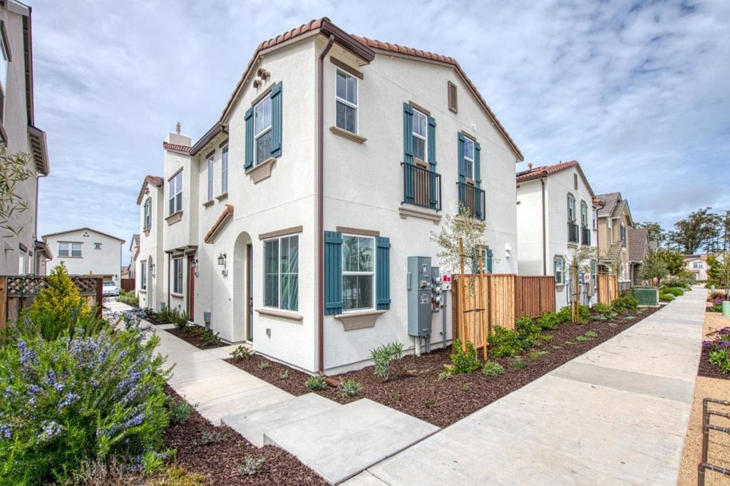 603 Santa Ynez Way F