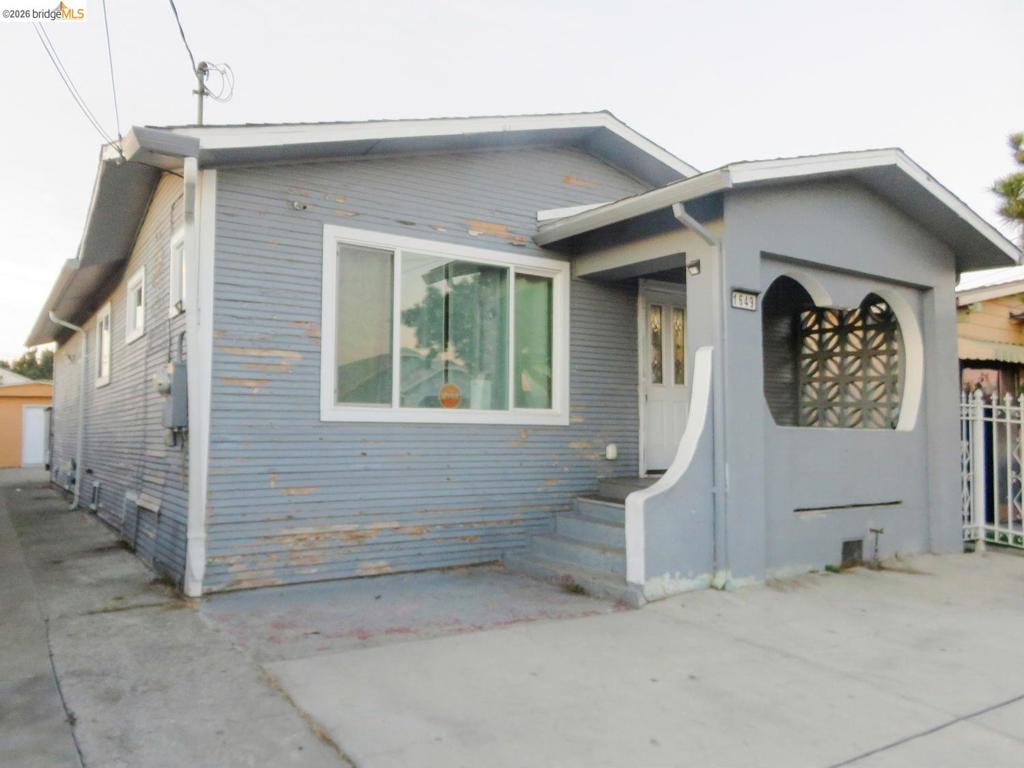 1649 72Nd Ave