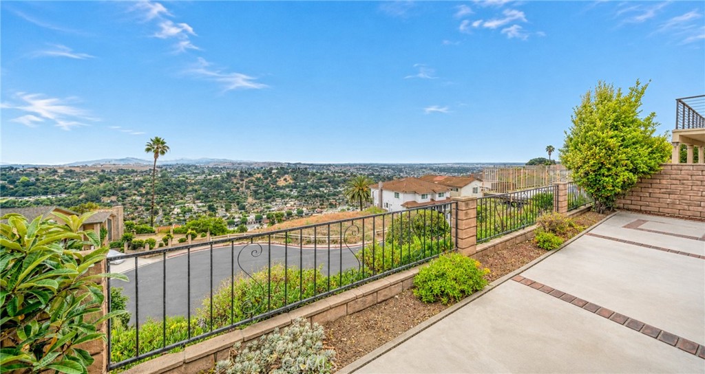704 Crest Vista Drive