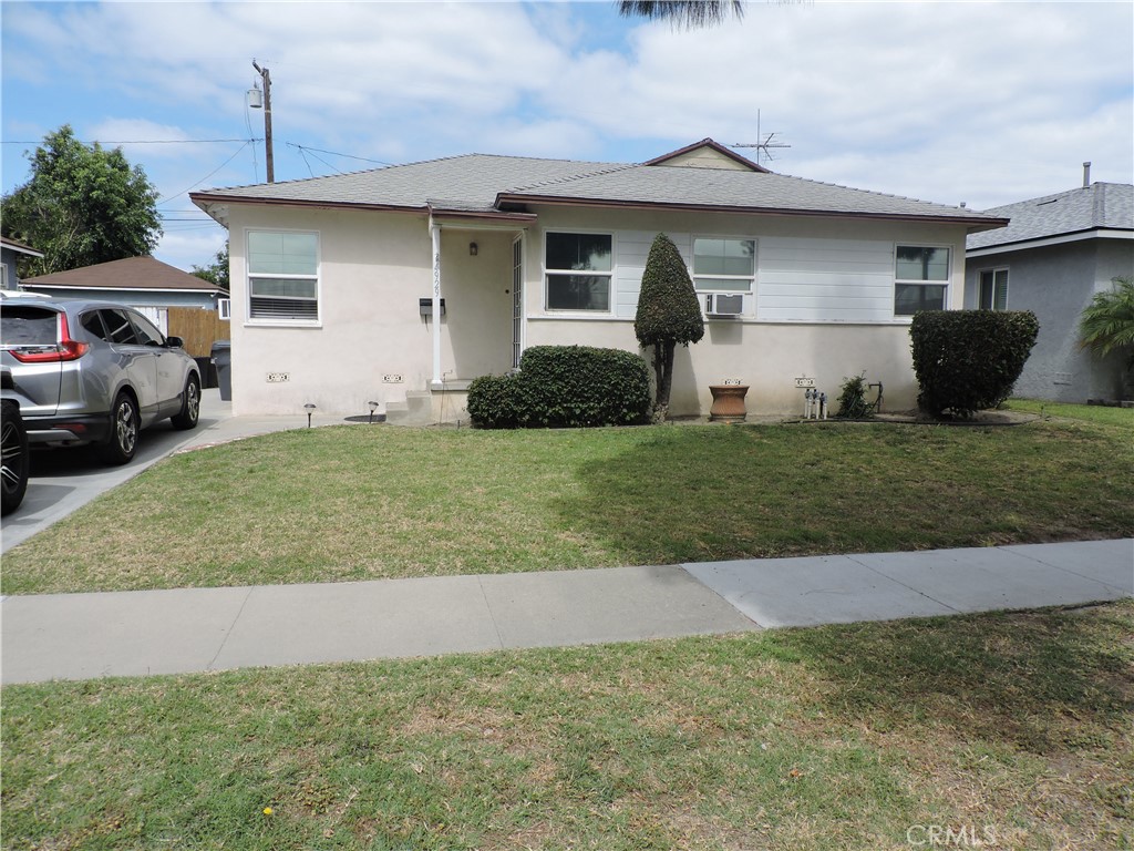 4929 Coldbrook Avenue