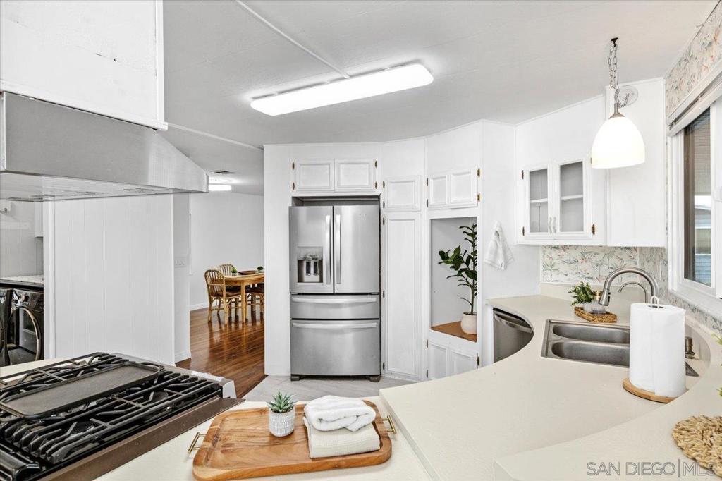 7326 San Bartolo Street 220