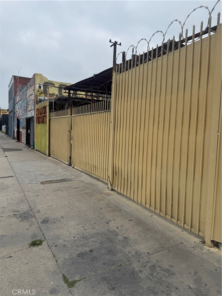 8132 S Central