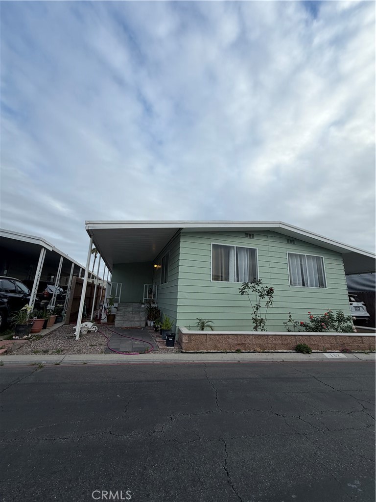 300 N Rampart St 182