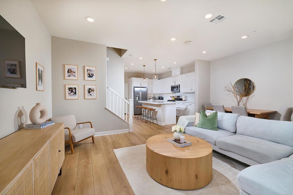 1065 Delpy View