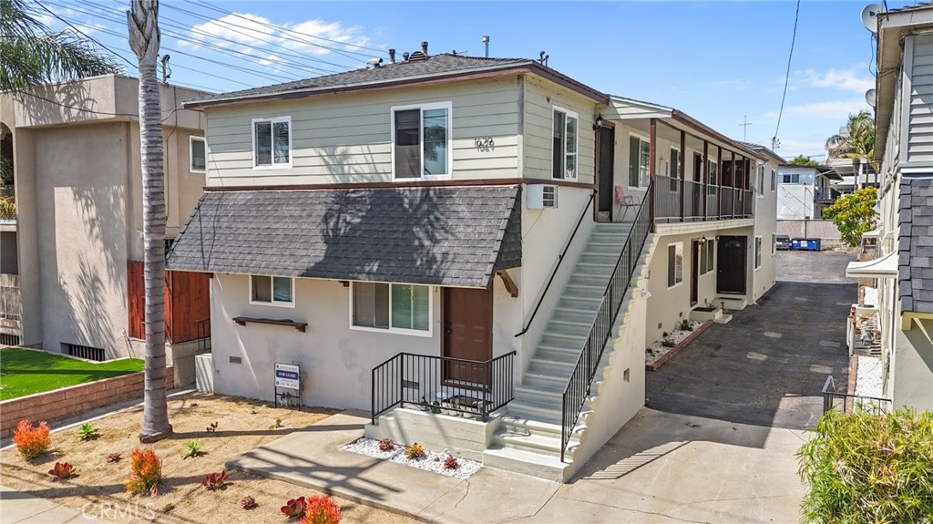 1629 E Maple