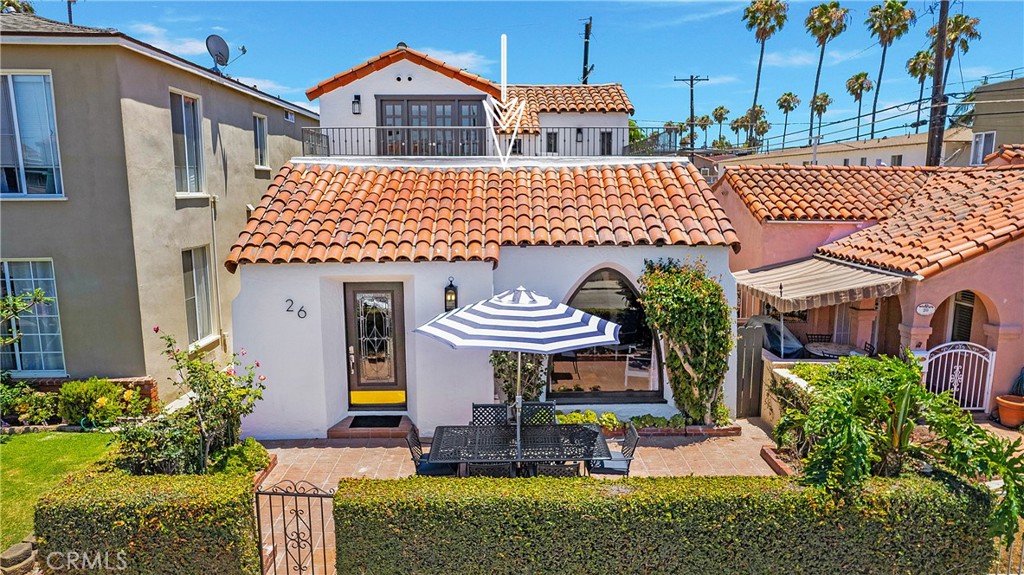 26 La Verne