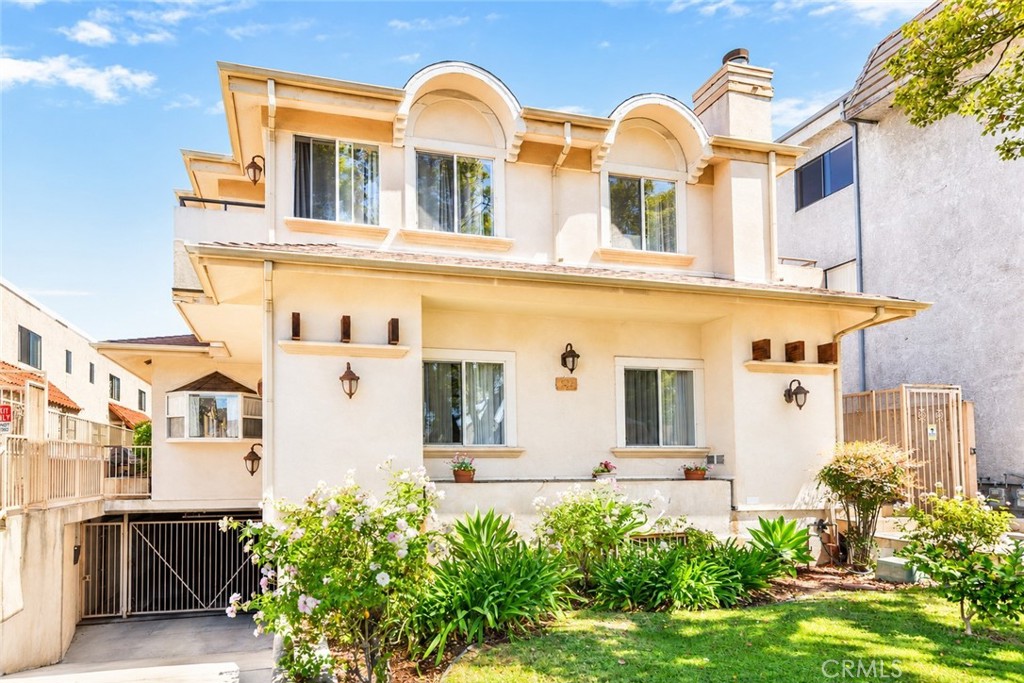 455 W Wilson 2