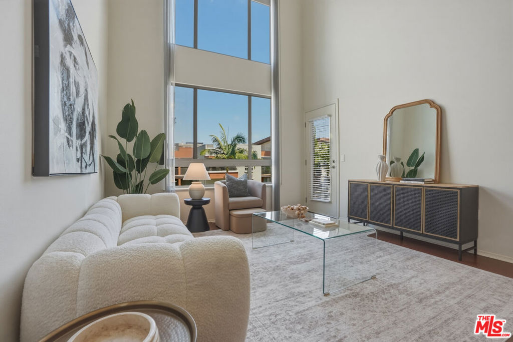100 S Alameda Street 401