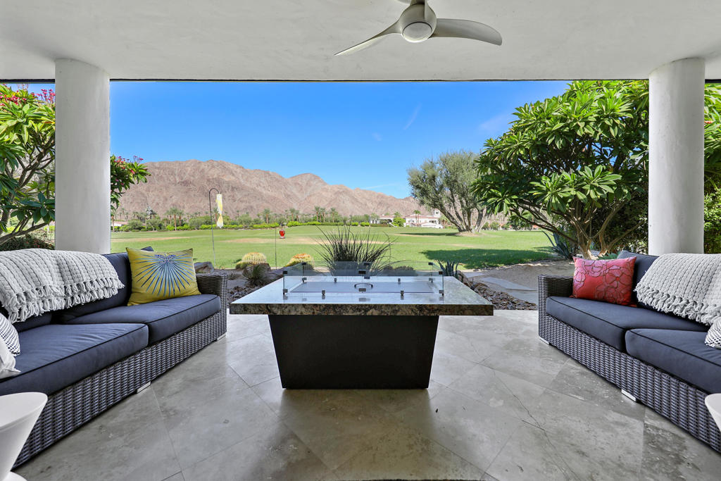 49845 Lago Drive