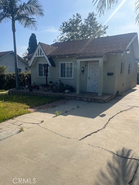 1235 N Wexham
