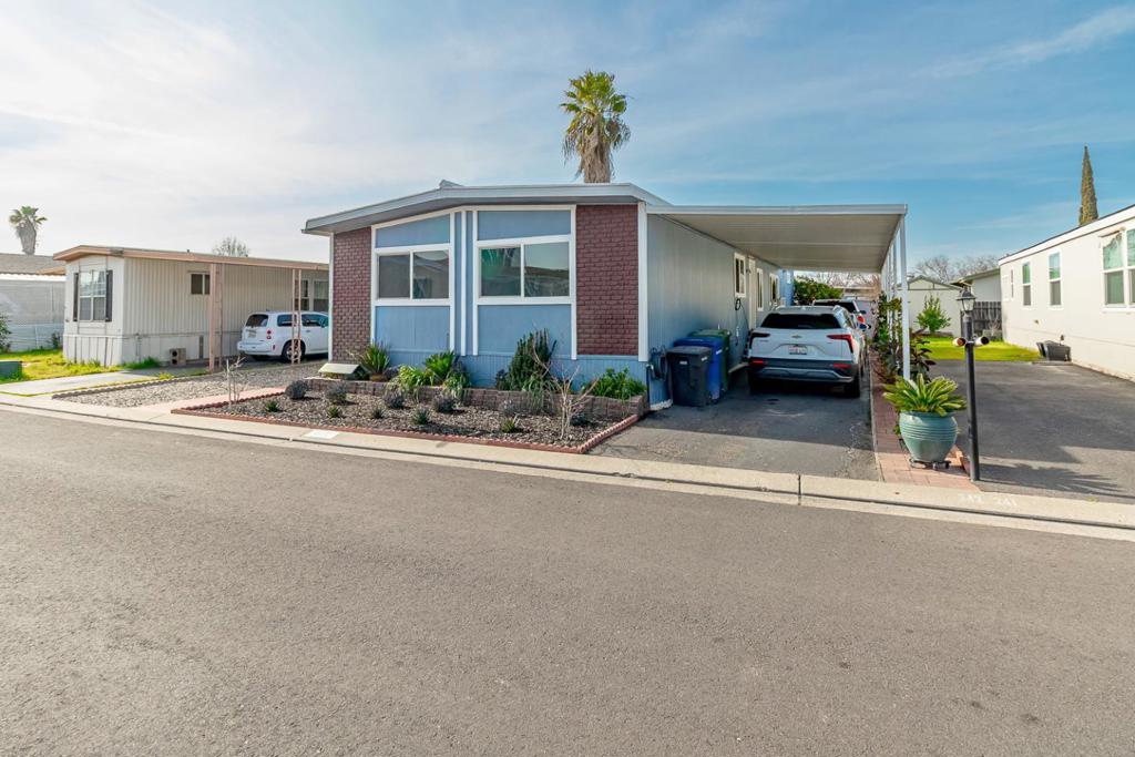 2621 Prescott Road 242