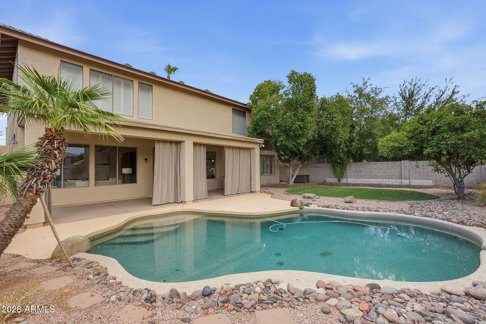 840 N BULLMOOSE Drive, Chandler, AZ 85224