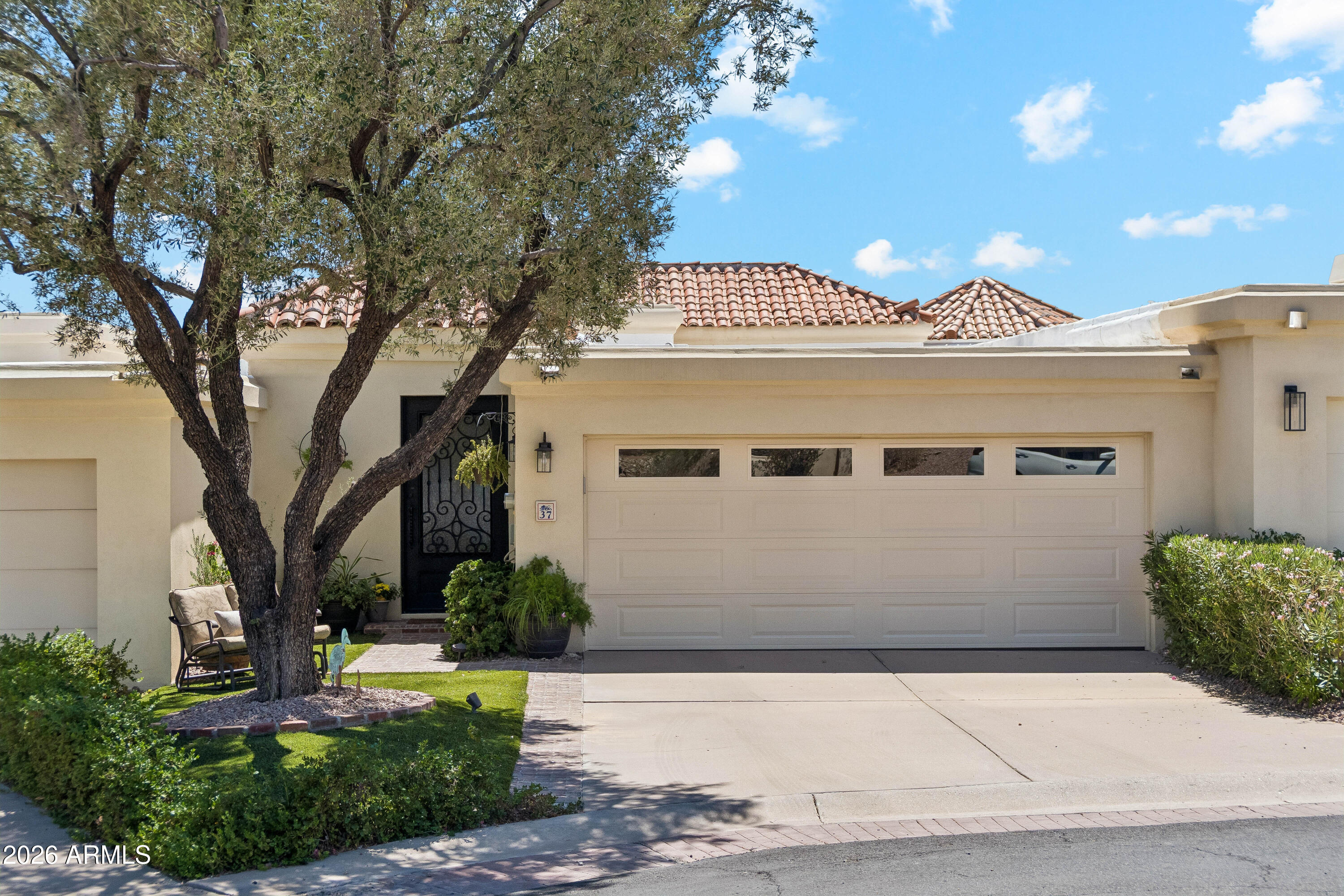 3800 E LINCOLN Drive 37, Phoenix, AZ 85018