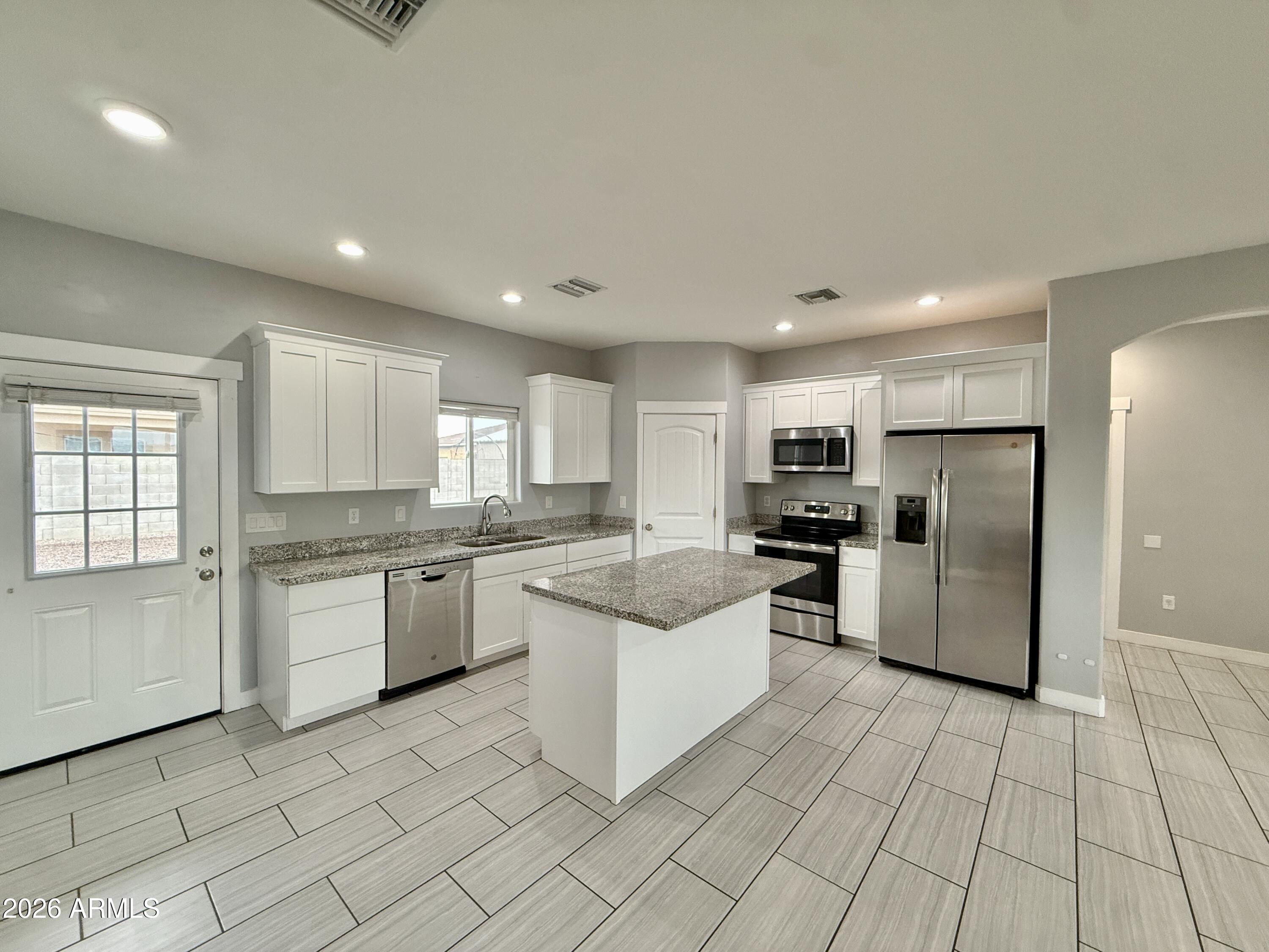1826 N PORTER Lane, Thatcher, AZ 85552