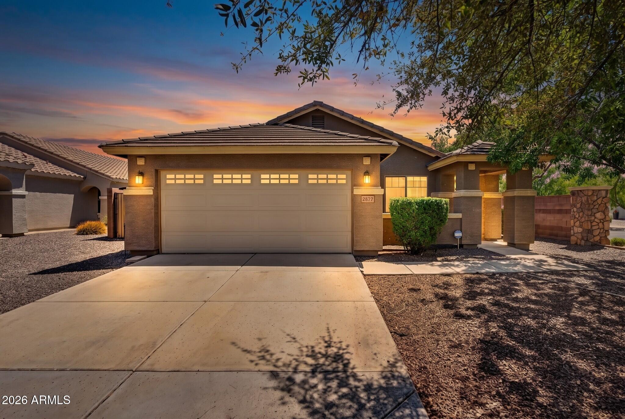 2877 E CRESCENT Way, Gilbert, AZ 85298