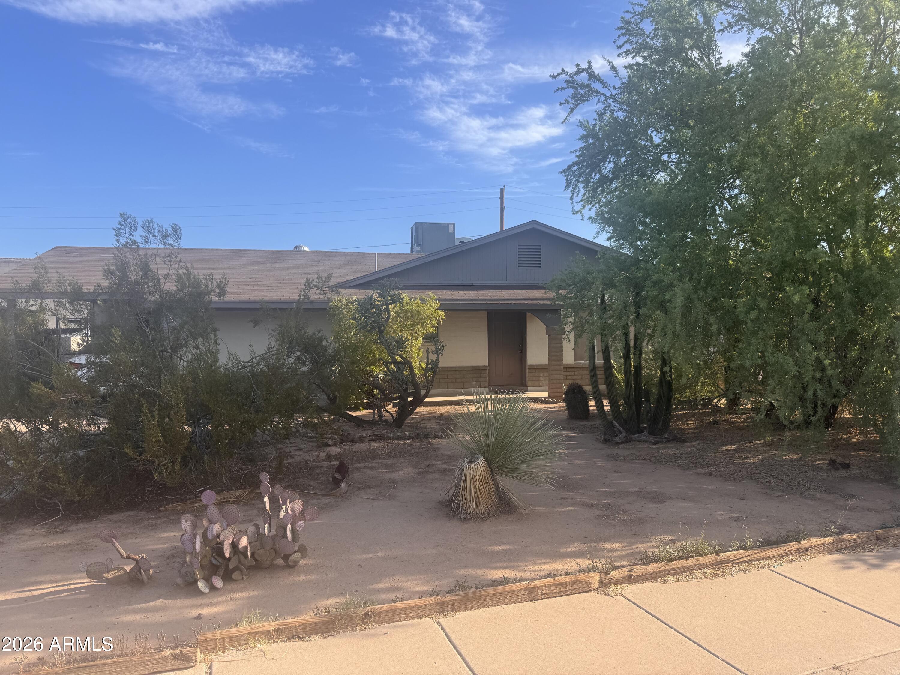 1518 W CRESCENT Avenue, Mesa, AZ 85202