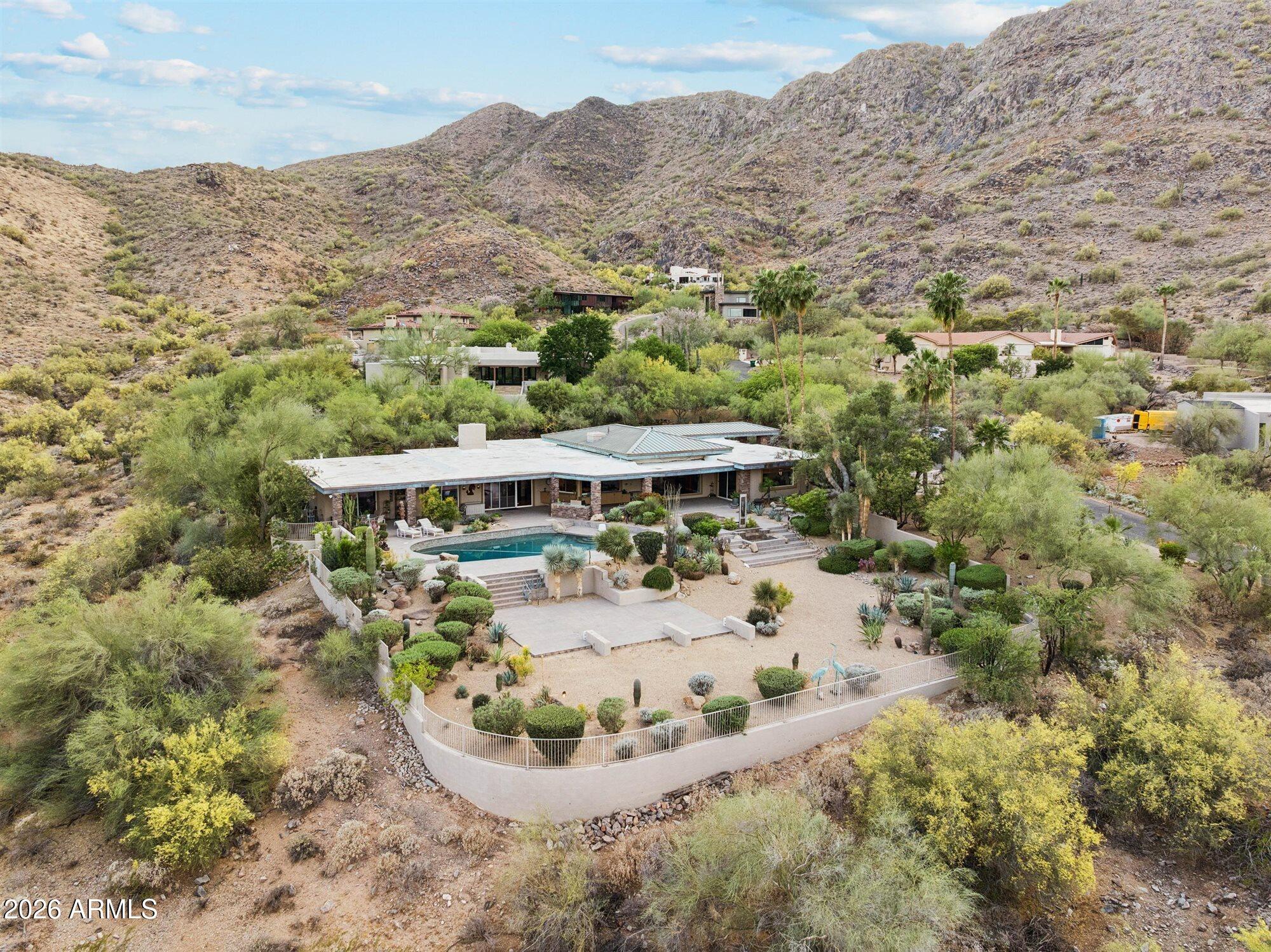 8219 N CHARLES Drive, Paradise Valley, AZ 85253