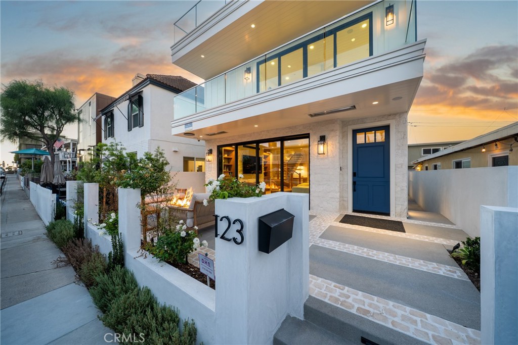 123 44th Street