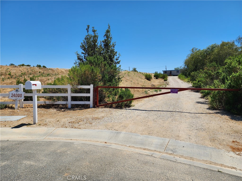 24000 Hidden Ridge Road