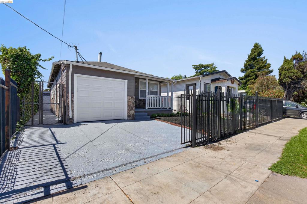 1137 Seminary Ave