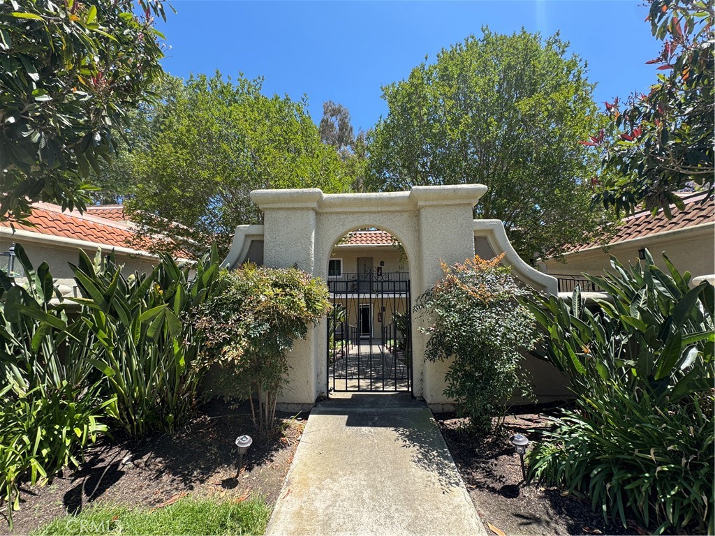 5529 Via La Mesa A