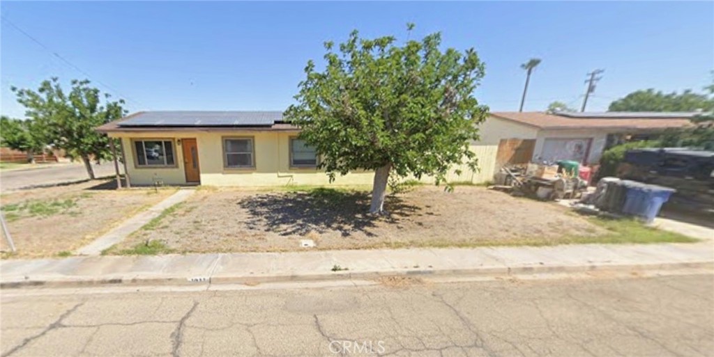 1011 E California